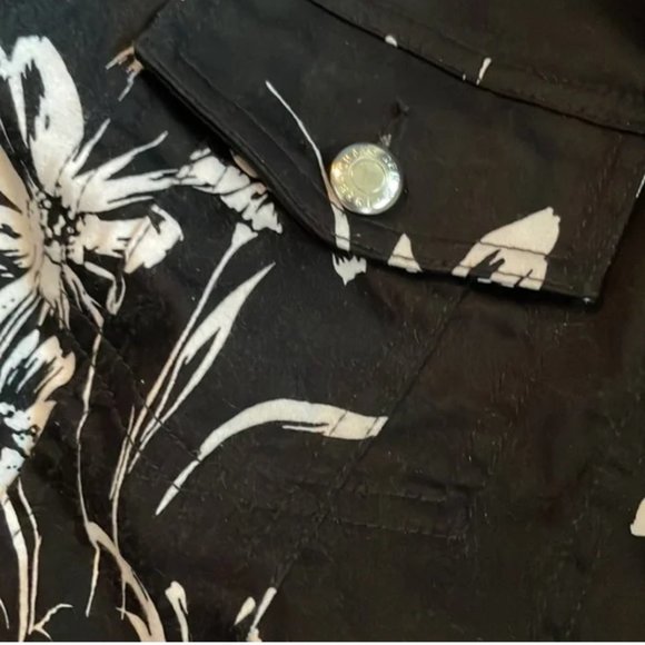 Chaps small black jacket with white floral print - Picture 2 of 6